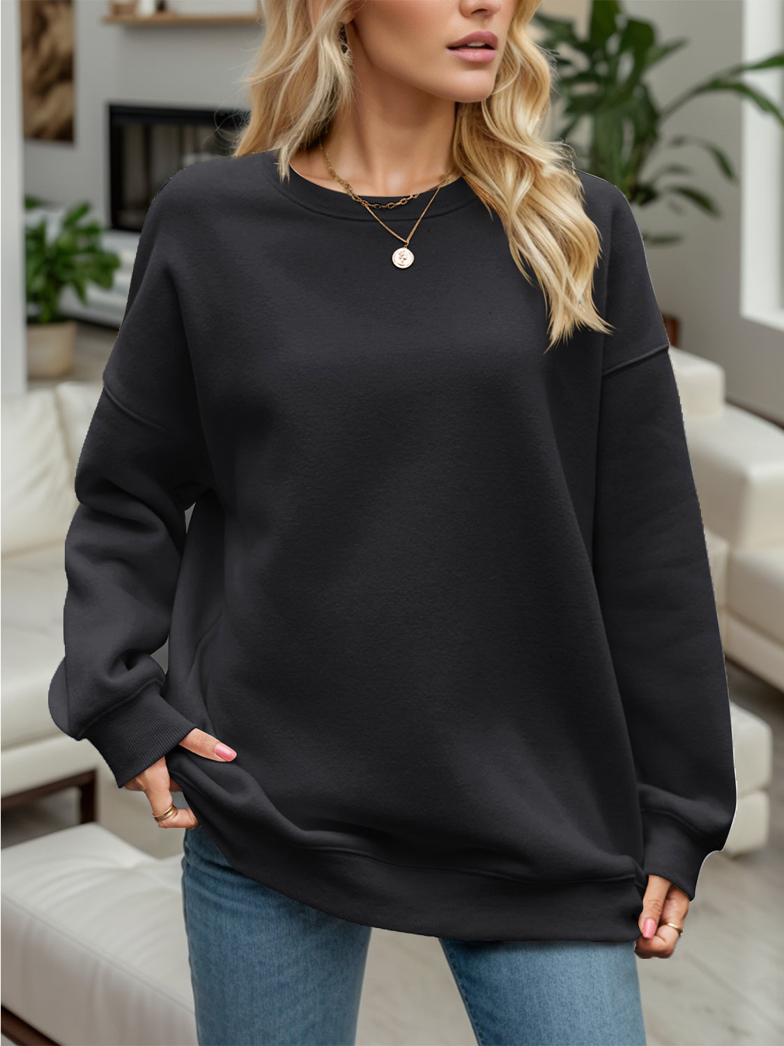 Round Neck Long Sleeve Sweatshirt