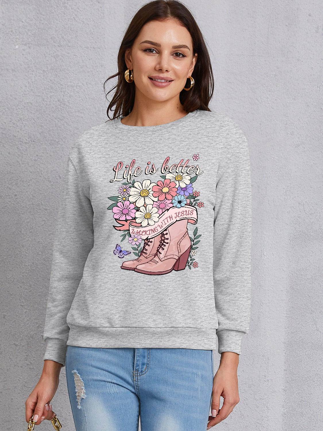 Graphic Round Neck Long Sleeve Sweatshirt