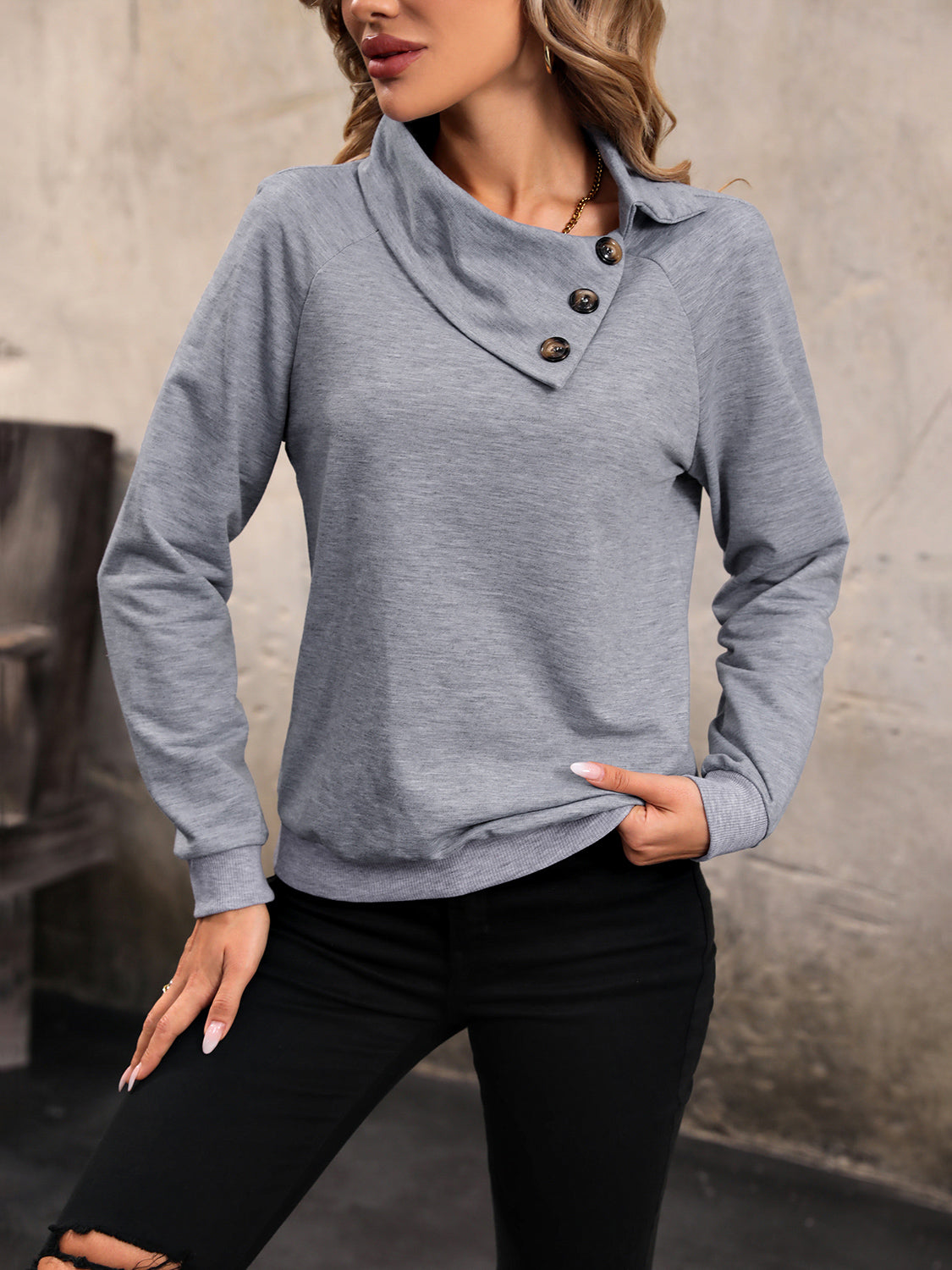 Mock Neck Raglan Sleeve Buttoned Sweatshirt