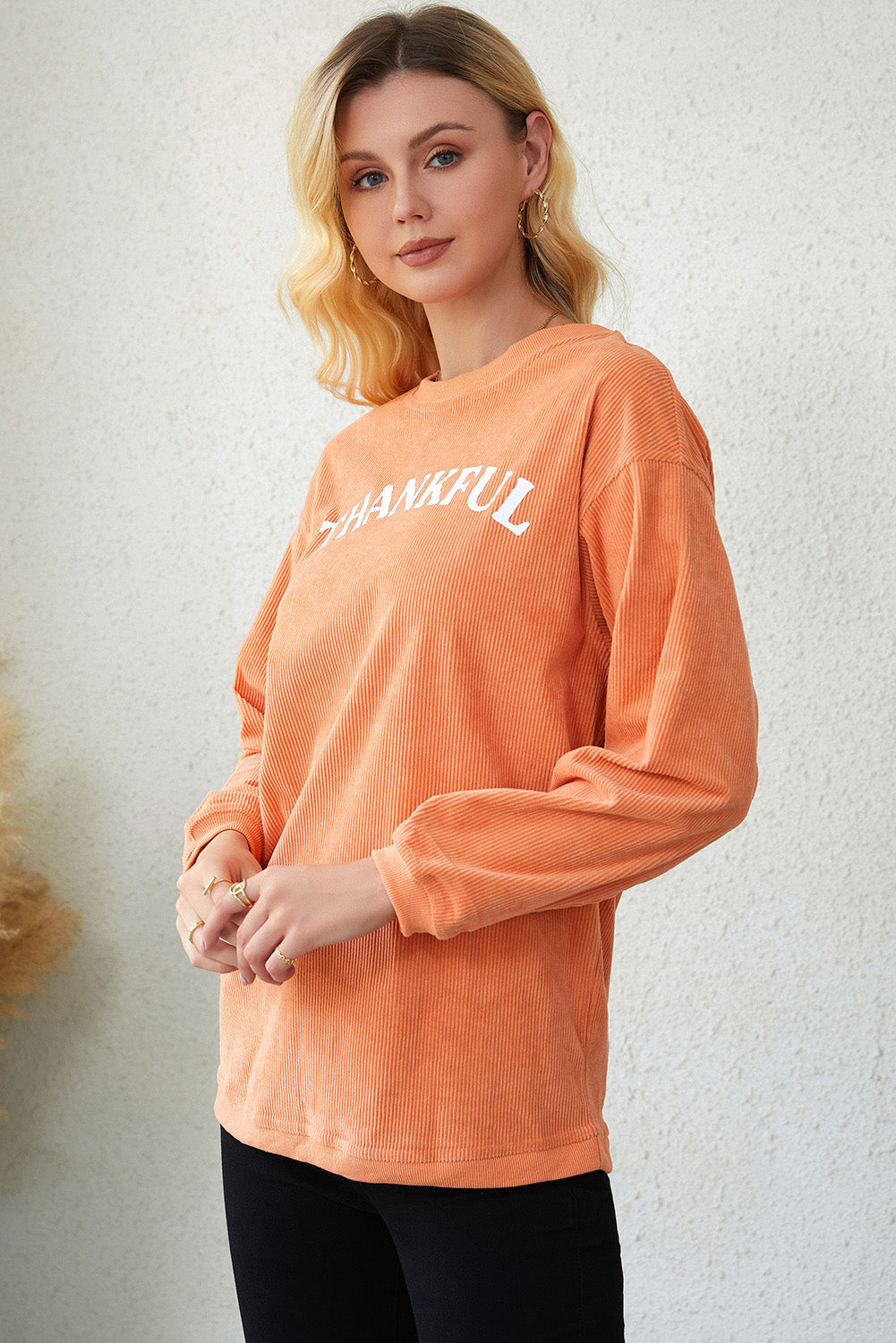 THANKFUL Graphic Round Neck Long Sleeve Sweatshirt