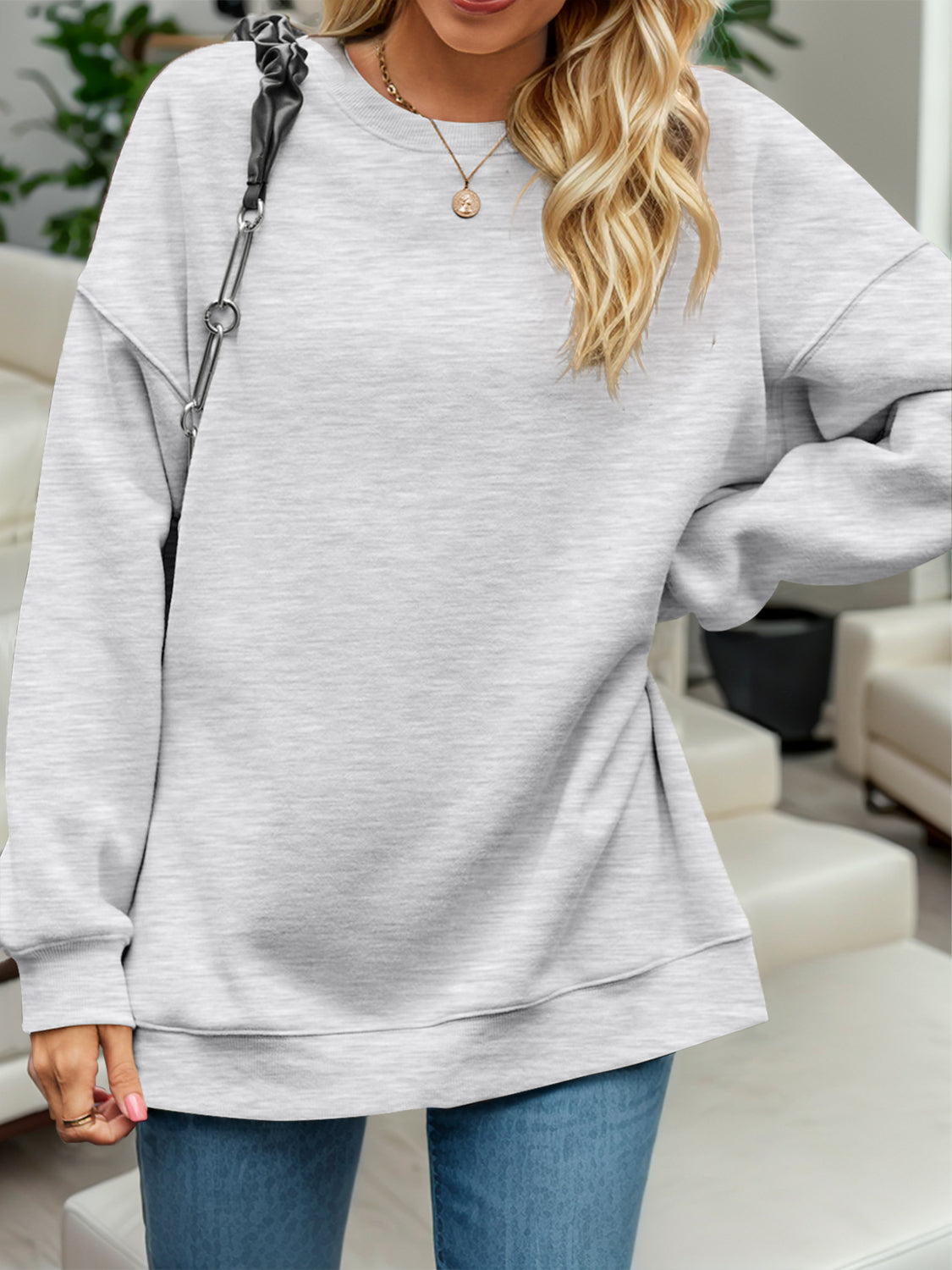 Round Neck Long Sleeve Sweatshirt