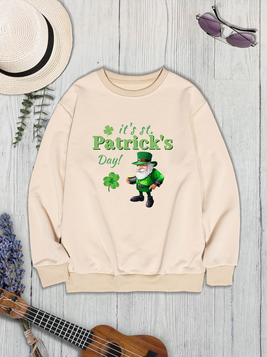 IT'S ST. PATRICK'S DAY Round Neck Sweatshirt