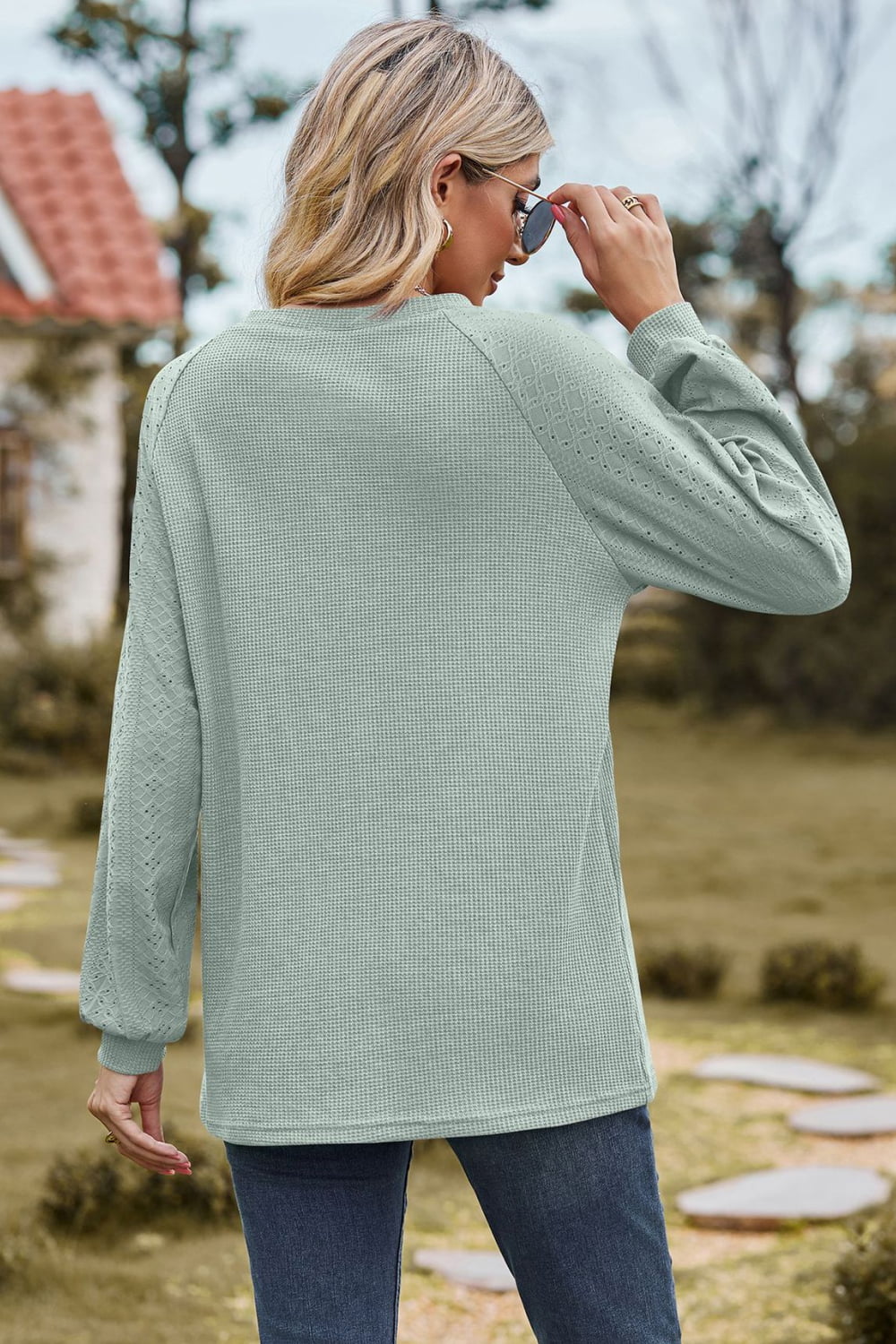 Round Neck Raglan Sleeve Sweatshirt